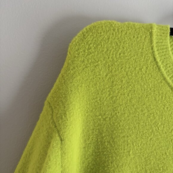 Zara Women S Lime Green Crew Neck Long Sleeve Soft Touch Cropped Knit Sweater - Picture 8 of 11